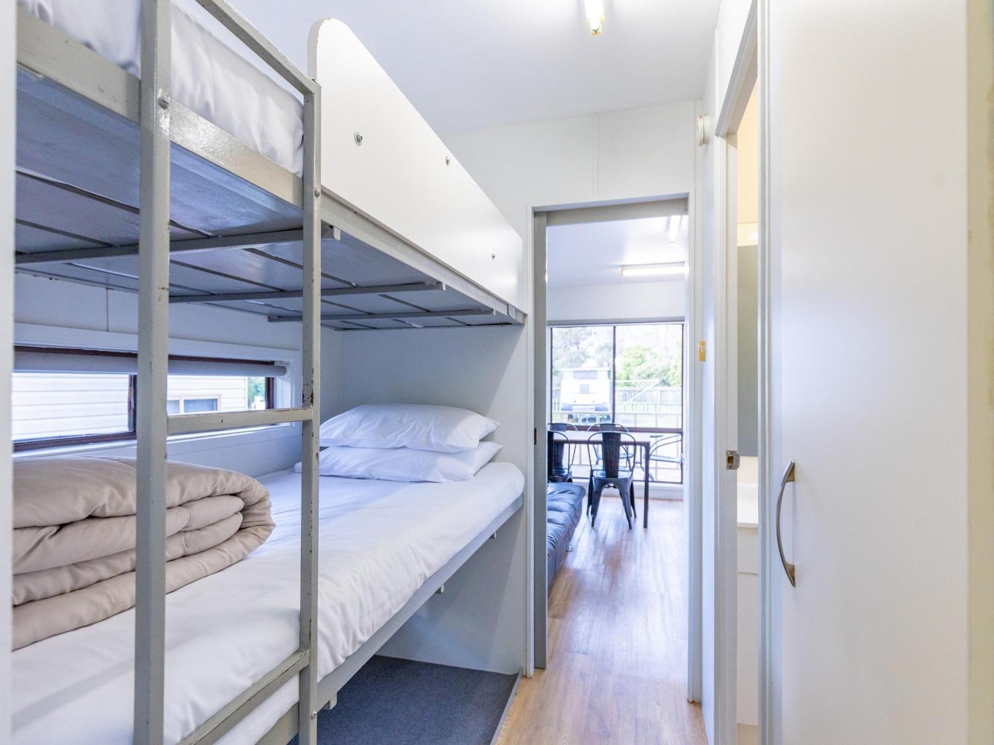 Nrma Bairnsdale Riverside Holiday Park Værelse billede